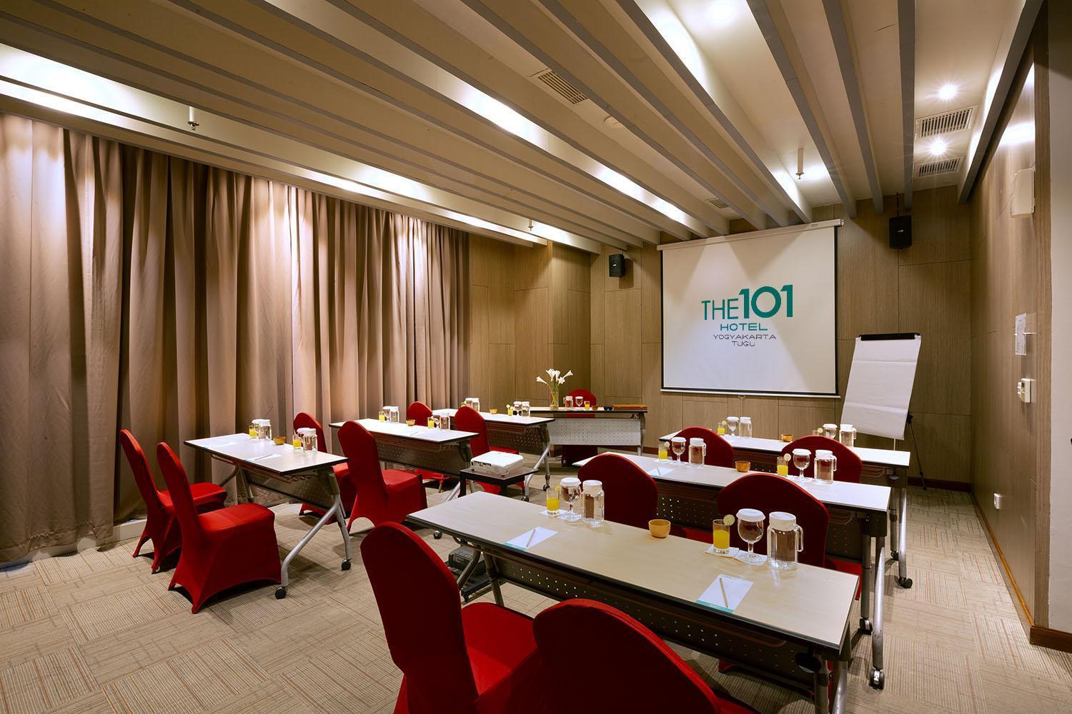 The 1O1 Yogyakarta Tugu Hotel Exterior photo